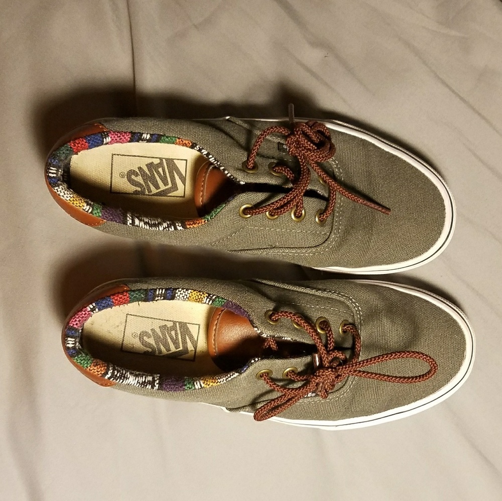 MOVING SALE☀️Vans gray canvas/leather